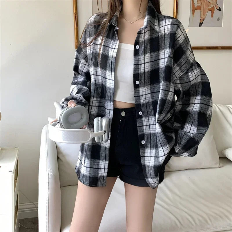 Essential Oversized Plaid Flannel Shirt in Black Plaid