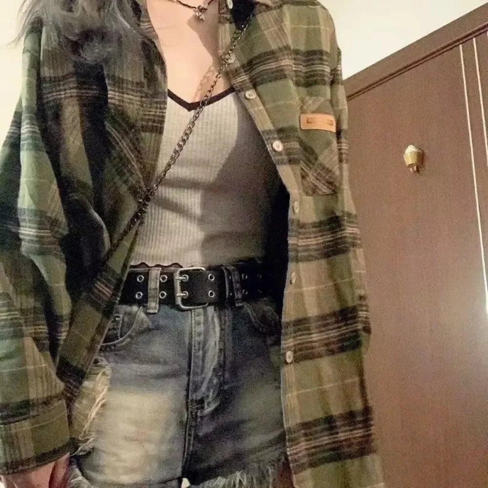 Classic Green Plaid Oversized Flannel Shirt – front view