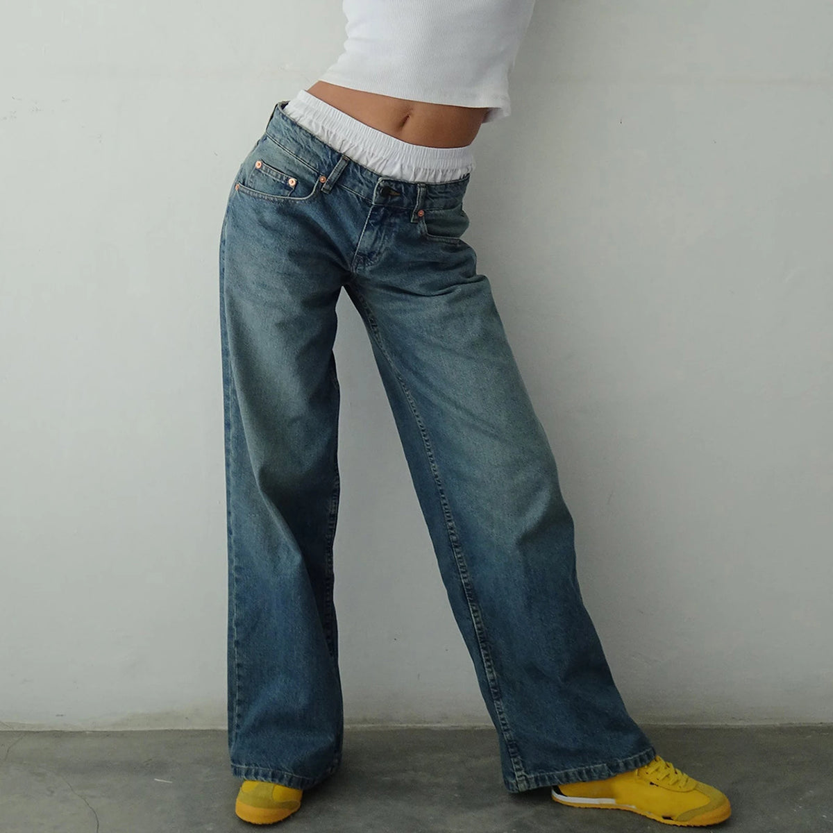 Classic Low Rise Baggy Wide Leg Jeans – view 5