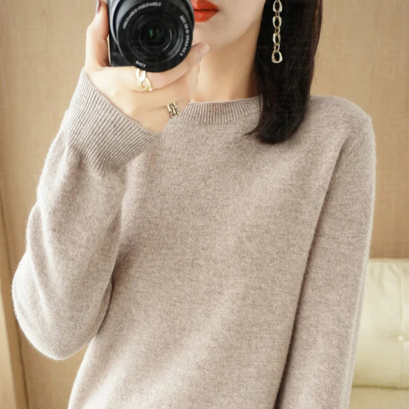 Essential Soft Knit Crew Neck Sweater in Oatmeal