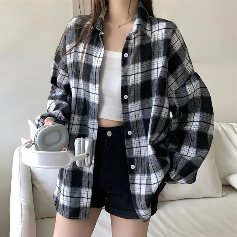 Essential Oversized Plaid Flannel Shirt – front view