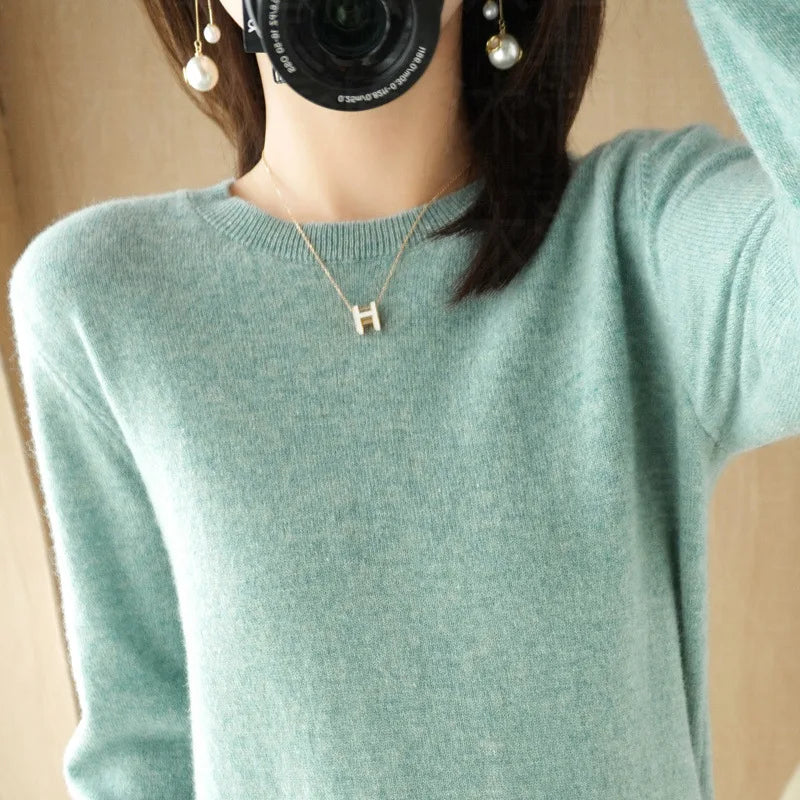Essential Soft Knit Crew Neck Sweater in Mint